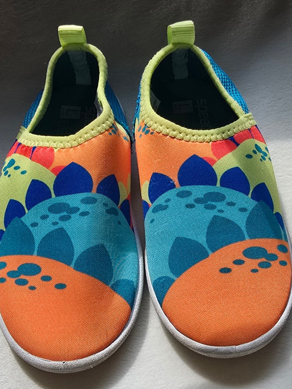 Only Used Once! Unisex Speedo Dinosaur Kids Water Shoes Size L (9/10)